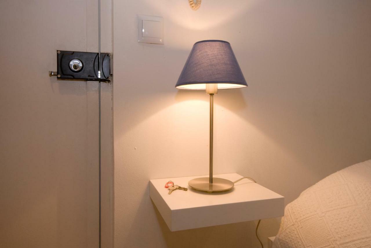 Apartamento Mira Graca ลิสบอน ภายนอก รูปภาพ